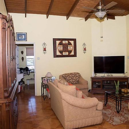 Altare - Breezy With A View Apartment Grand Anse Exterior photo